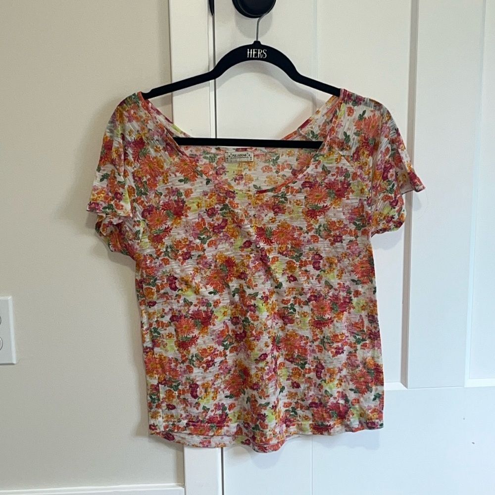 Pull & bear flower pattern t-shirt